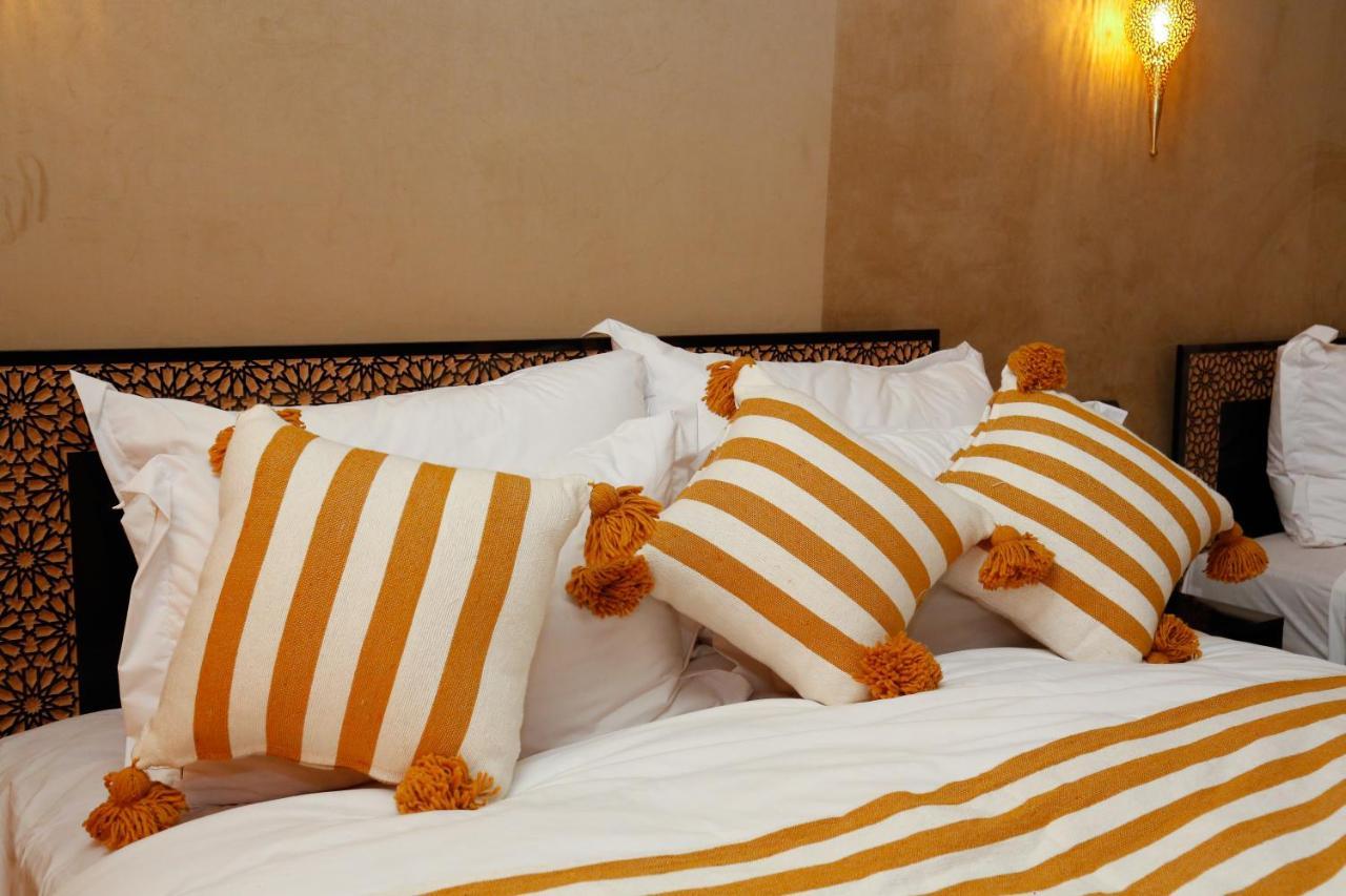 Luxury Berber Style Hotel เมอร์ซูกา ภายนอก รูปภาพ